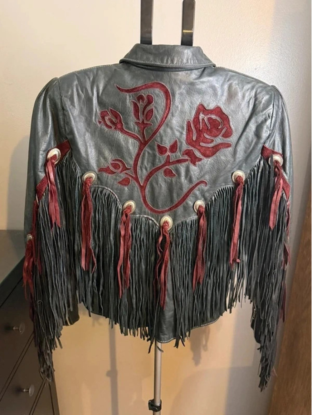 Vintage Dallas Premium Leather Biker Jacket Size 8 Fringe Rose Made USA